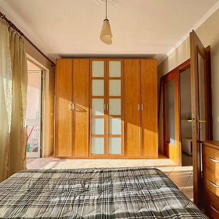 Apartment Sunny Next To Tirana